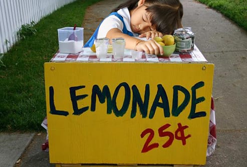 Miami Child Takes Second Shift at Lemonade Stand to Pay Lease on Toy Jeep